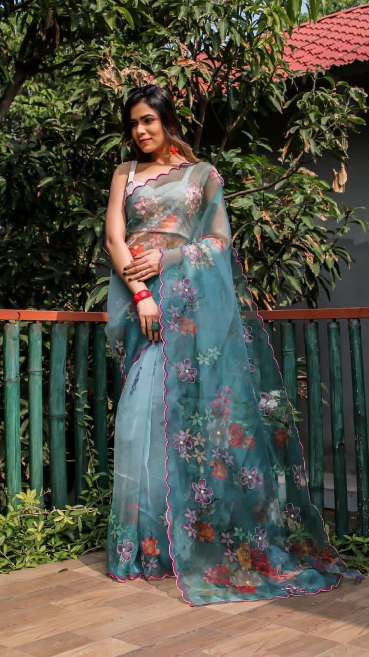 Premium Organza with excellent Digital print  saree