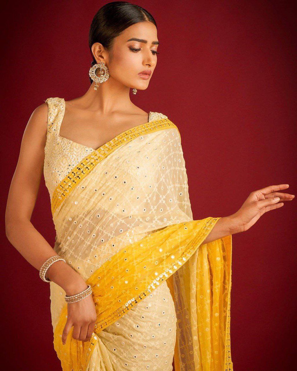 Presents New Foux Georgette saree