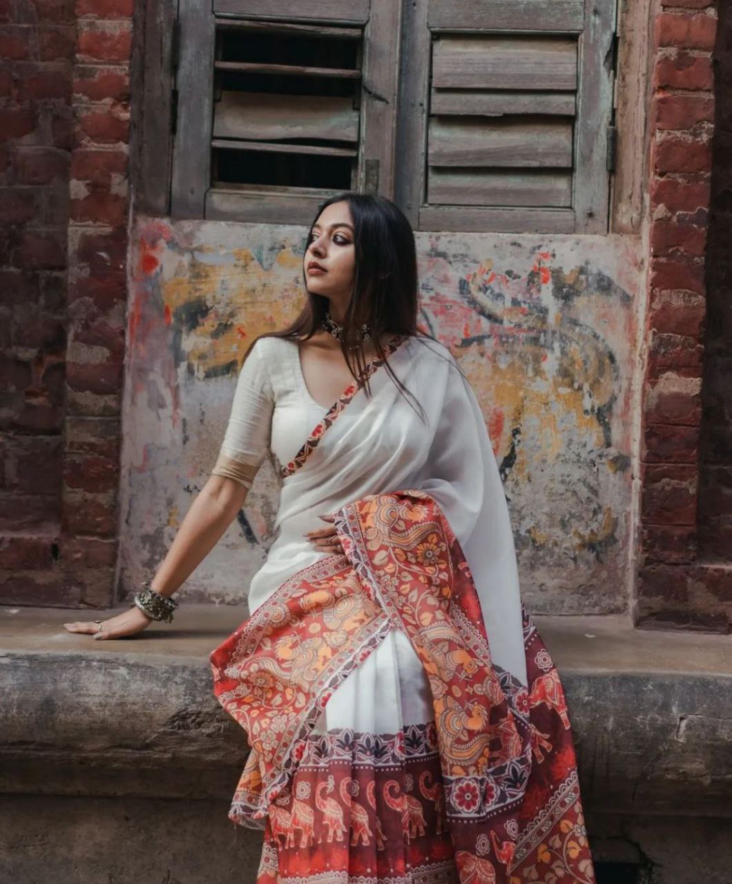 Plain Linen with digital print Saree