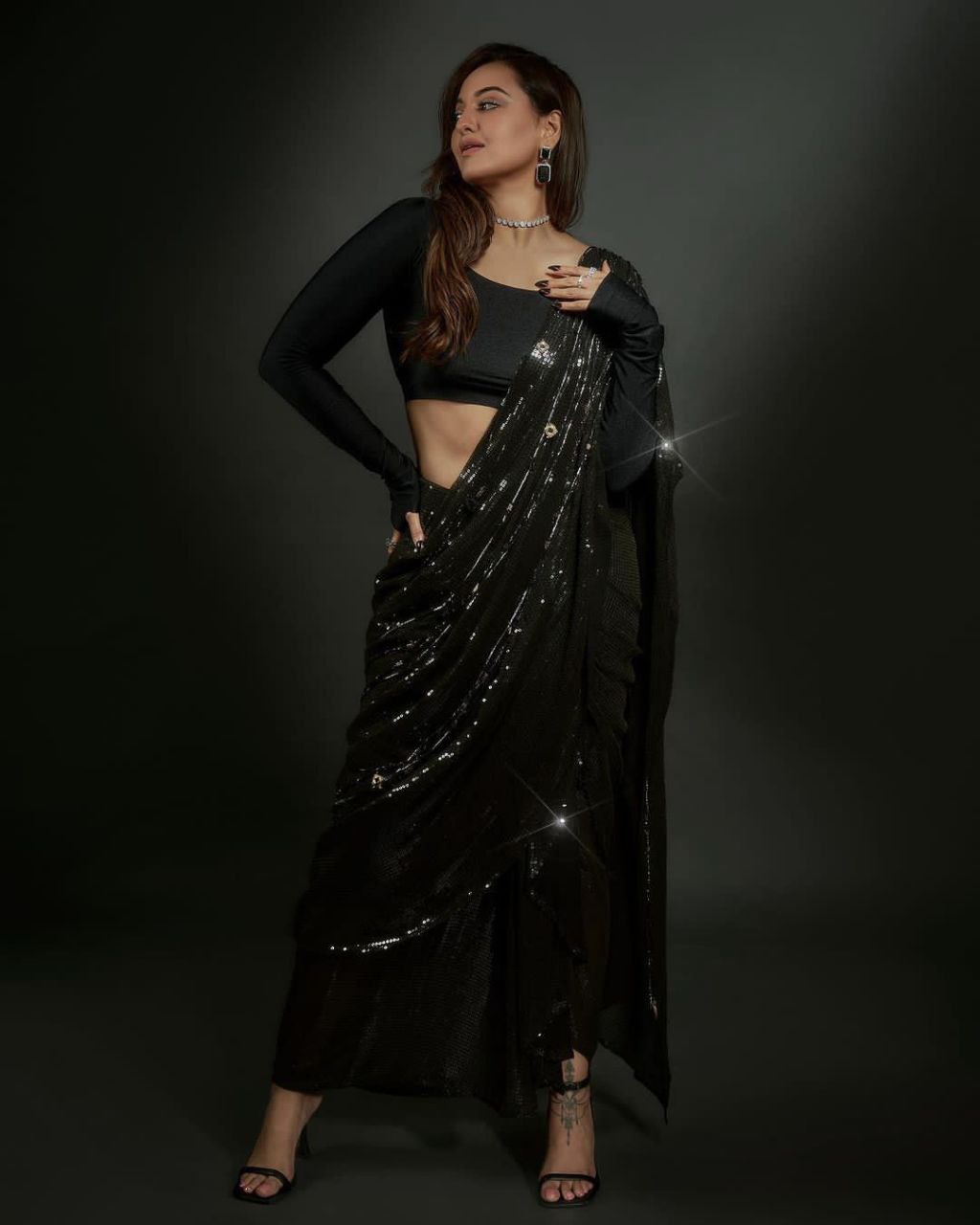 BOLLYWOOD SONAKASHI SINHA SEQUINS DESIGN  SAREE