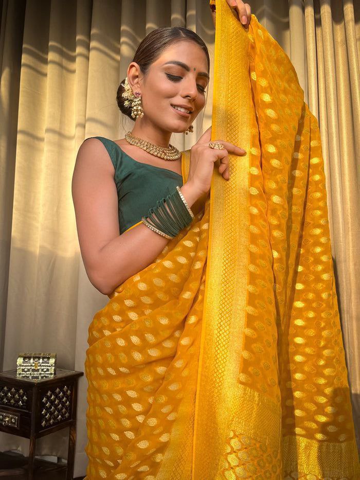 BEAUTIFUL RICH PALLU SAREE