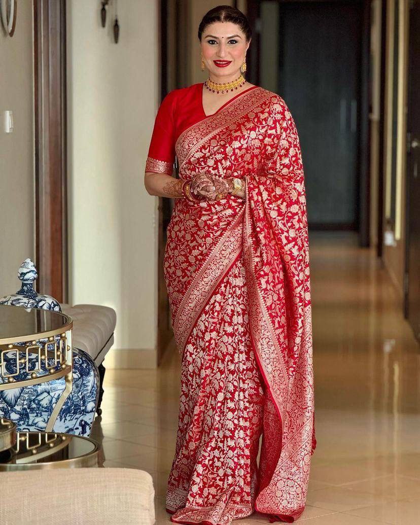 Organic Banarasi Sarees For Intimate And Big Fat Indian Weddings