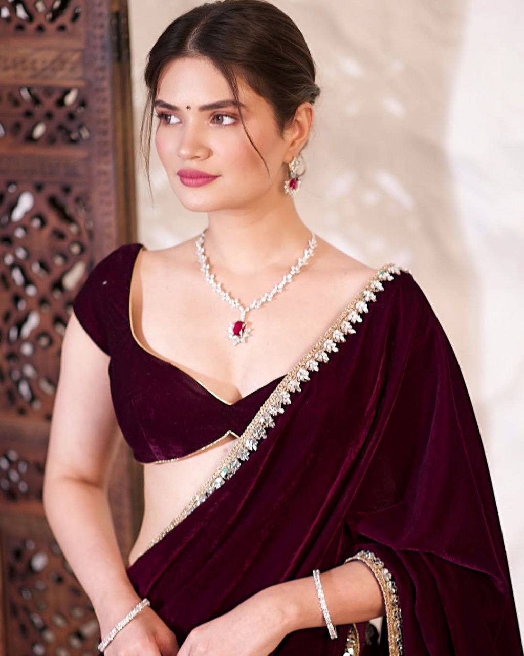 Original Smooth Velvet Saree