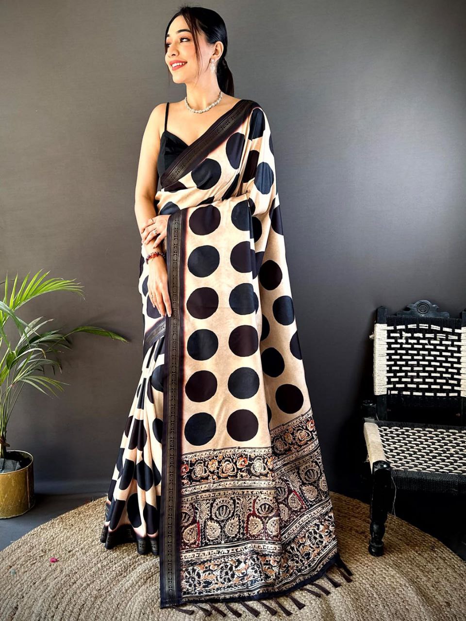 Soft Silk Polka Dot Print Saree