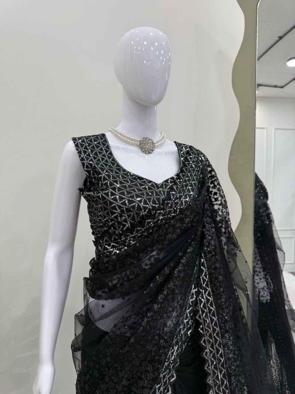 Designer Saree on Soft Net Fabric